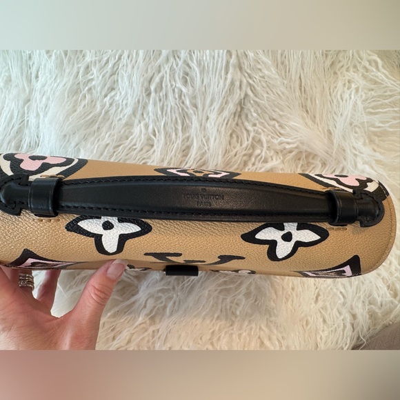 Louis Vuitton RARE Monogram Giant Wild At Heart Pochette Metis Arizona - Picture 6 of 12